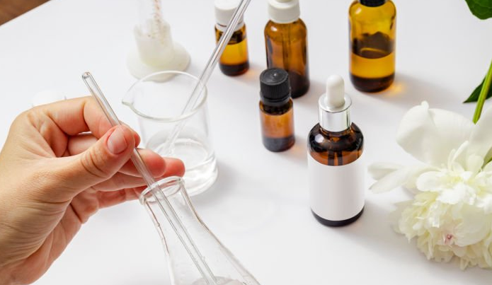 The Beauty of Invisibility: Cetalox and the Aesthetics of “Skin Scents” in Modern Perfumery